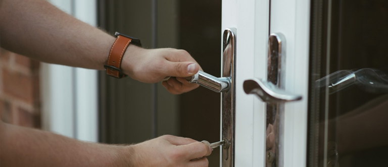 24 hour key locksmith Lakeland Village